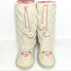 Roxy Slipper Knitted Pom Pom Booties